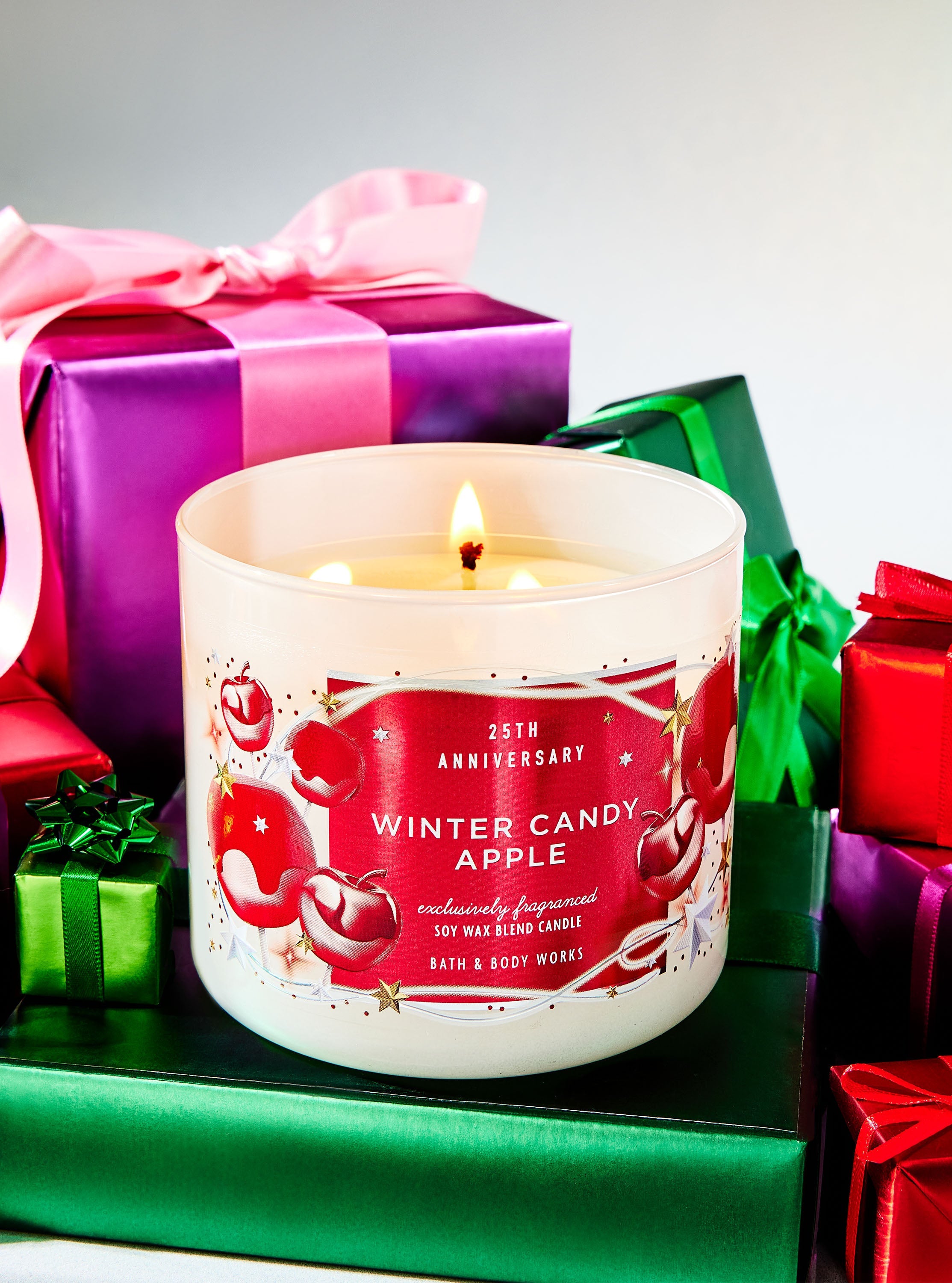 Winter Candy Apple 3-Wick Candle