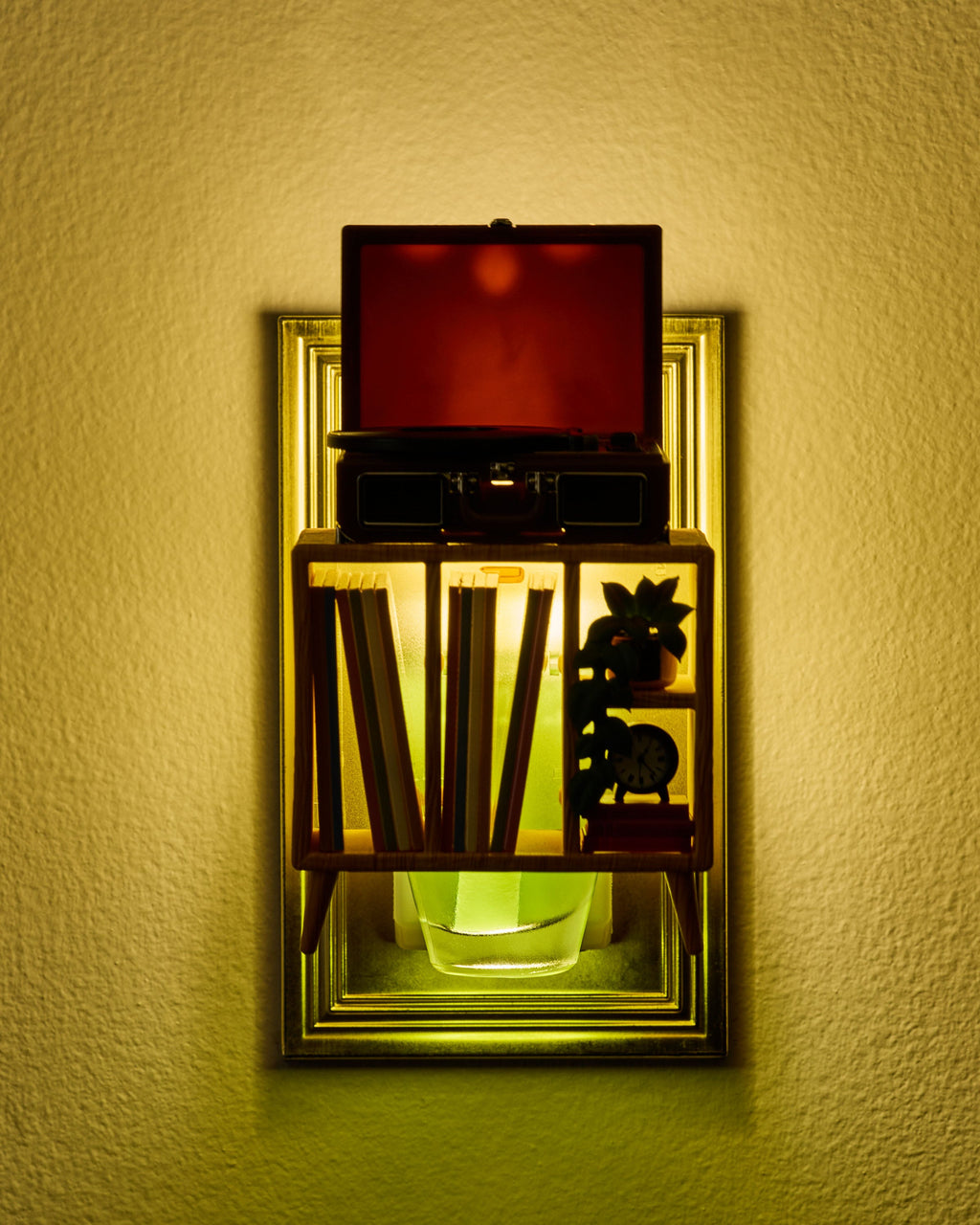 Record Player Display Scent Control&trade; Nightlight Wallflowers Fragrance Plug